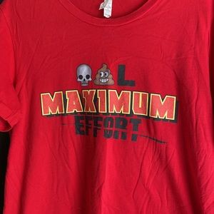 Deadpool maximum effort graphic tee
